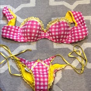 Beach Bunny | Poshmark